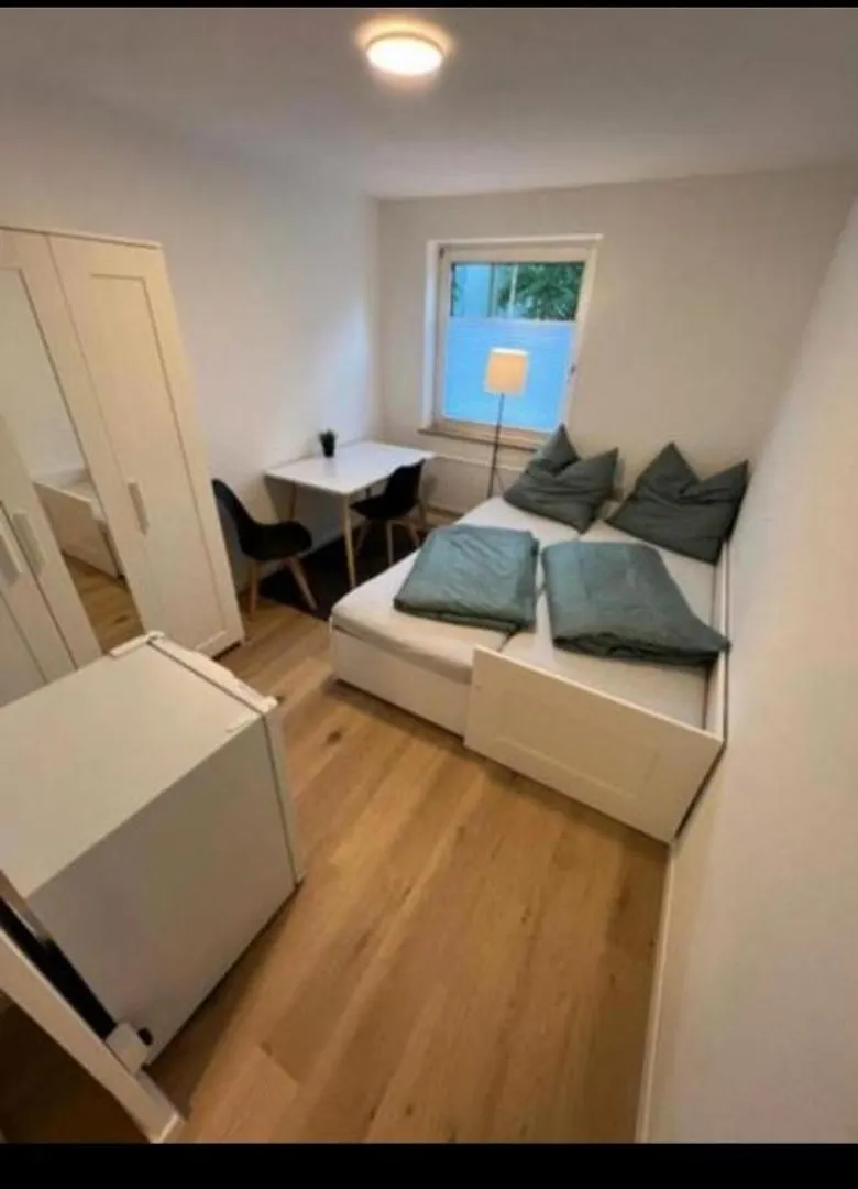 Bruck Apartments contacts